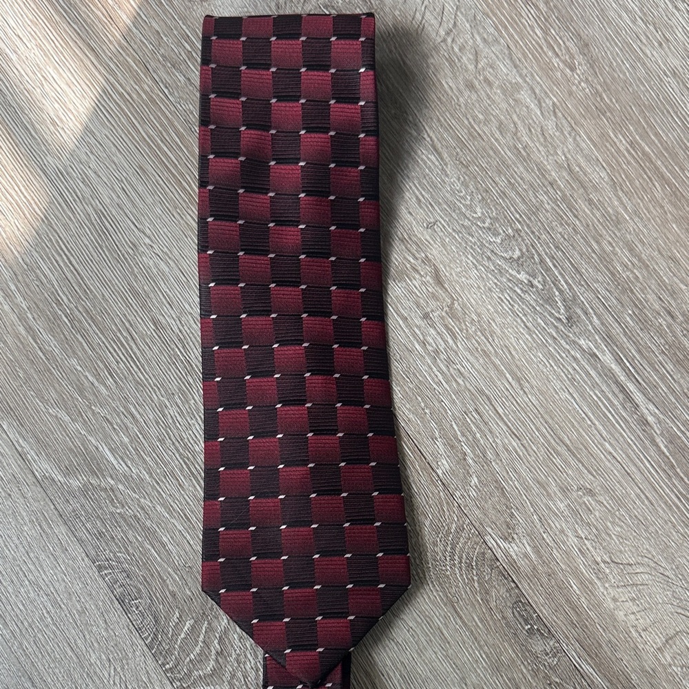 Red and Black Checkered Men's Tie - Picture 2 of 2